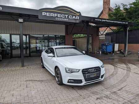 AUDI A5 2.0 TDI Black Edition quattro Euro 5 (s/s) 2dr